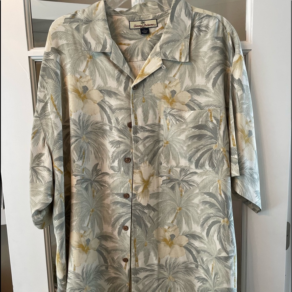 Tommy Bahama Men’s XL Silk Shirt